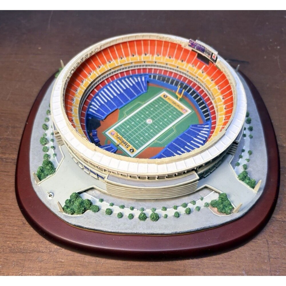 Vtg Pittsburgh Steelers Three Rivers Stadium The Danbury Mint Replica Model NFL